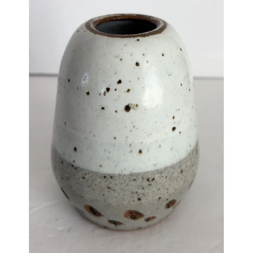 Studio Art Pottery Vase Egg Shape Glazed Three tone Gray Speckled Signed Bud
